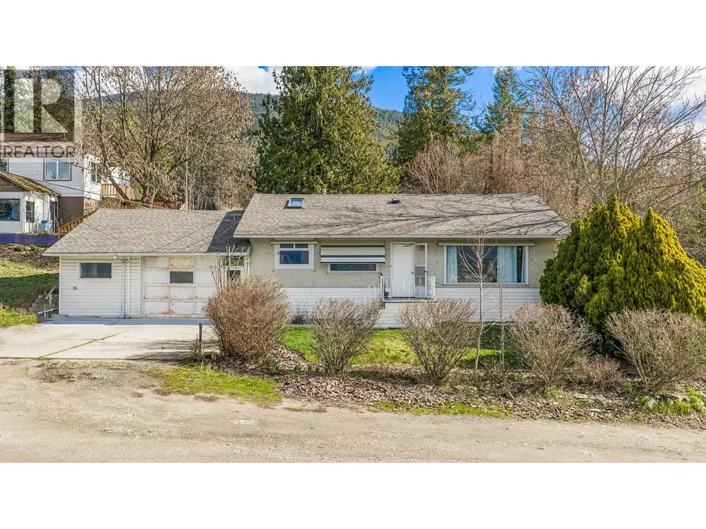 338 Valleyview Drive, Creston